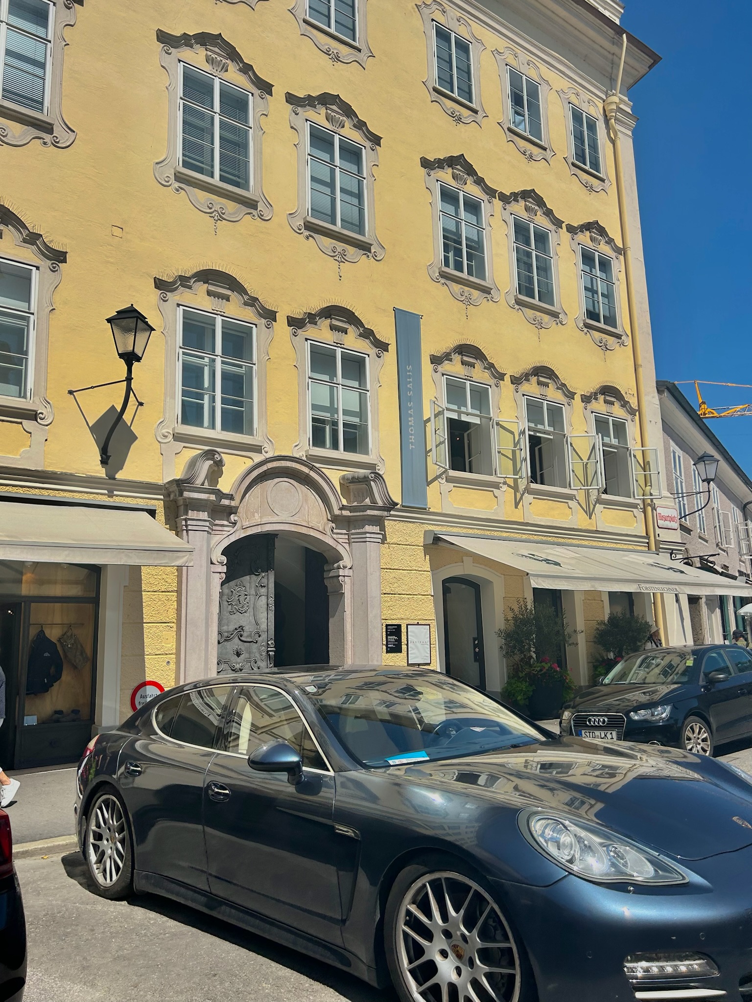 Amisha Bansal USC LA student portrait 2024 - computer science Viterbi Los Angeles NYC software engineer photography